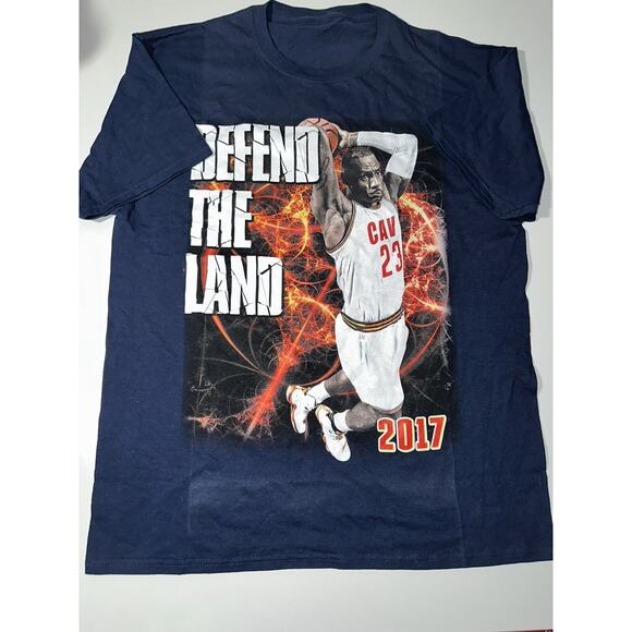 2017Cleveland Cavaliers Defend The Land James #23 Tee Shirt Size Large NWOT - Picture 1 of 5